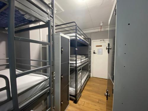 Queen Elizabeth Chelsea Room Type - Mixed Dormitory Room
