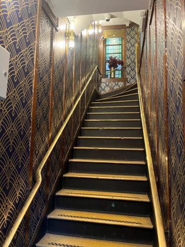 The Walrus Bar and Hostel - Tap to explore photos