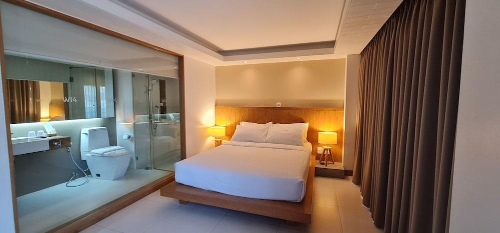 W14 Pattaya Room Type - Superior Room, 1 Queen Bed