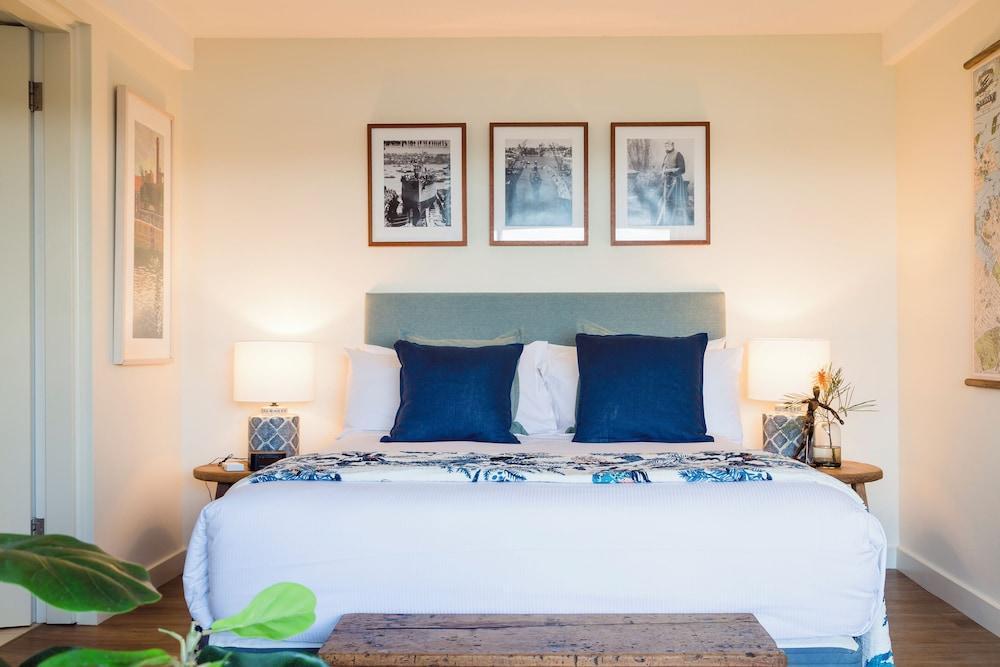 Cockatoo Island Room Type - Harbour View Apartments (23C)