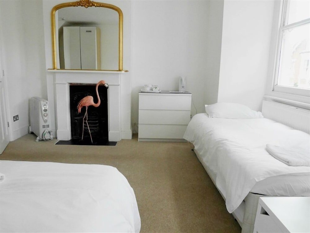Kew Studios and Rooms Room Type - Quadruple Room, Ensuite