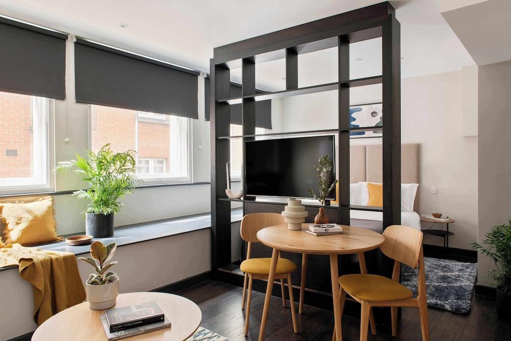Cove Cannon Street Room Type - Large Studio Apartment