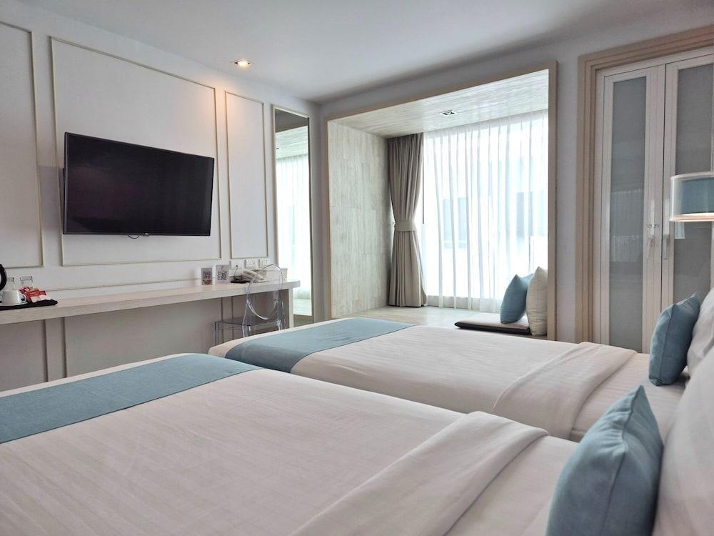 The Bloc Hotel Phuket Room Type - Deluxe Double or Twin Room