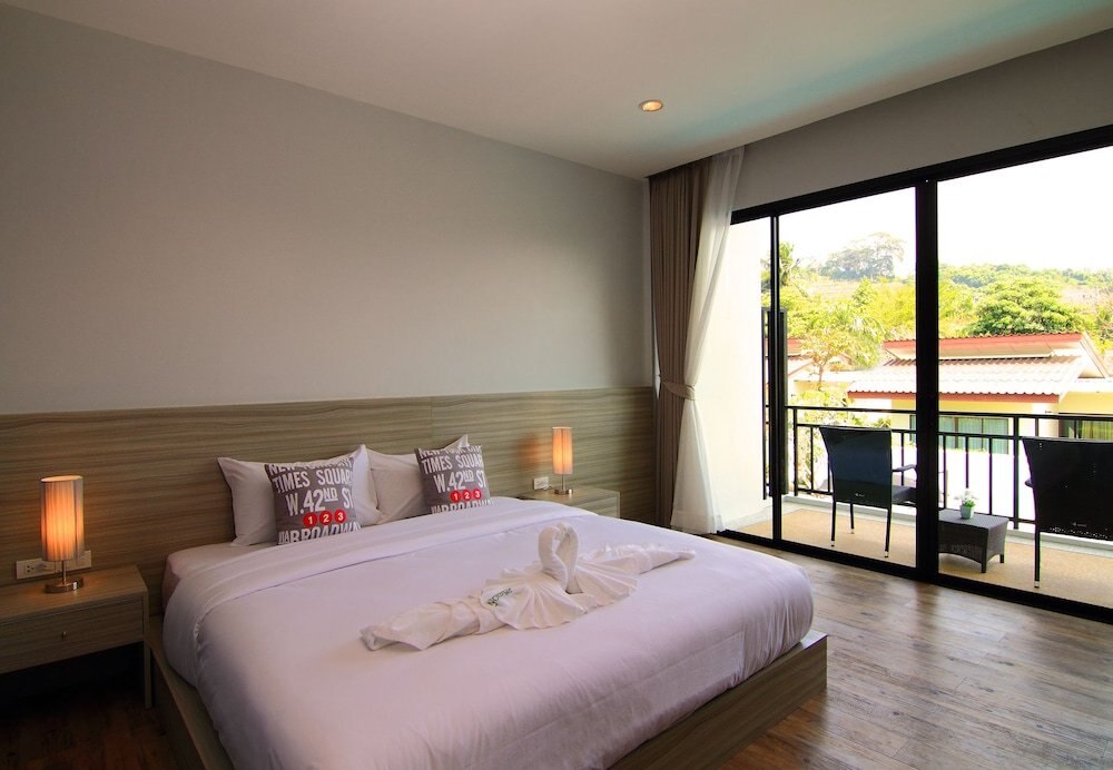 The Fusion Resort Room Type - Superior Pool View with King Bed