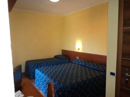 Albergo Dei Leoni Room Type - Standard Triple Room