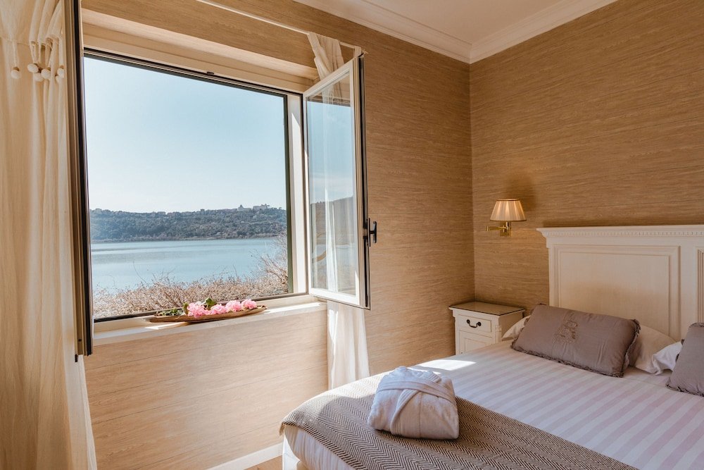 Hotel La Culla del Lago Room Type - Panoramic Double Room, Lake View