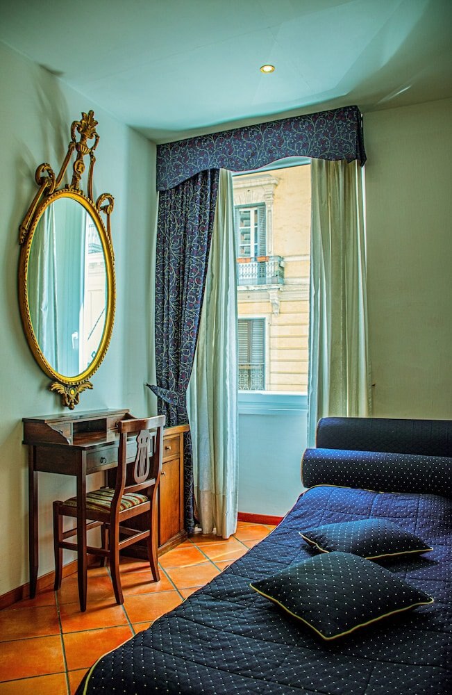 Hotel Canova Room Type - Triple Room