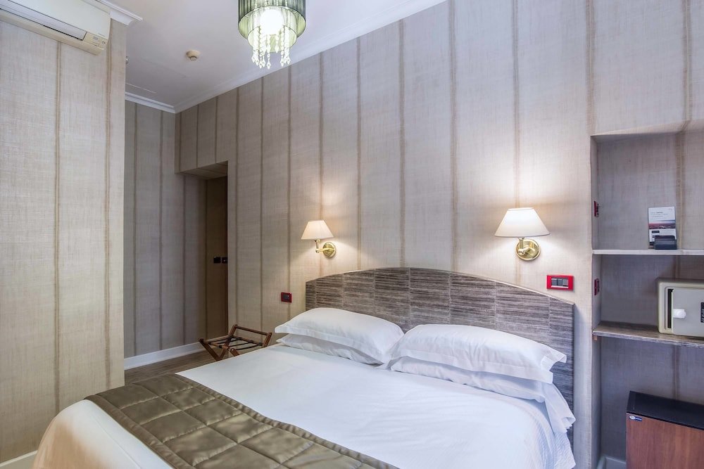 Hotel Museum Room Type - Classic Room, 1 Double Bed