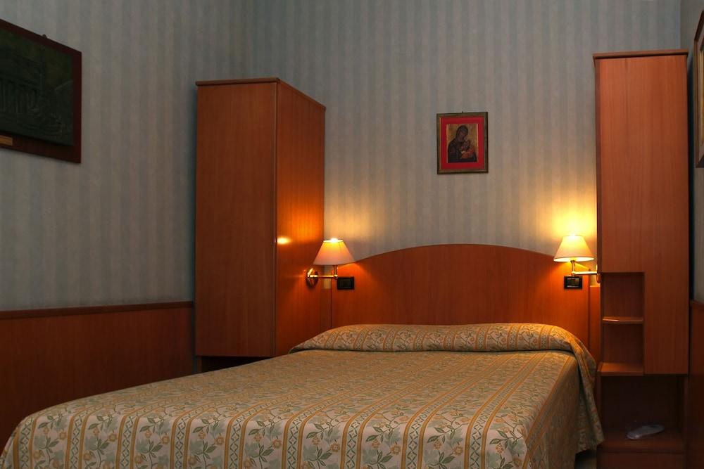 Hotel Museum Room Type - Economy Double or Twin Room Hotel Museum Room Type - Economy Double or Twin Room