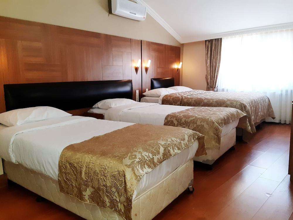 Elasophia Hotel Room Type - Family Room, 3 Bedrooms Elasophia Hotel Room Type - Family Room, 3 Bedrooms