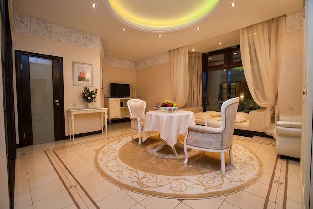 Triumph Palace Boutique Hotel - Tap to explore photos