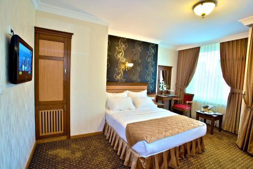 Grand Unal Hotel Room Type - Triple Room
