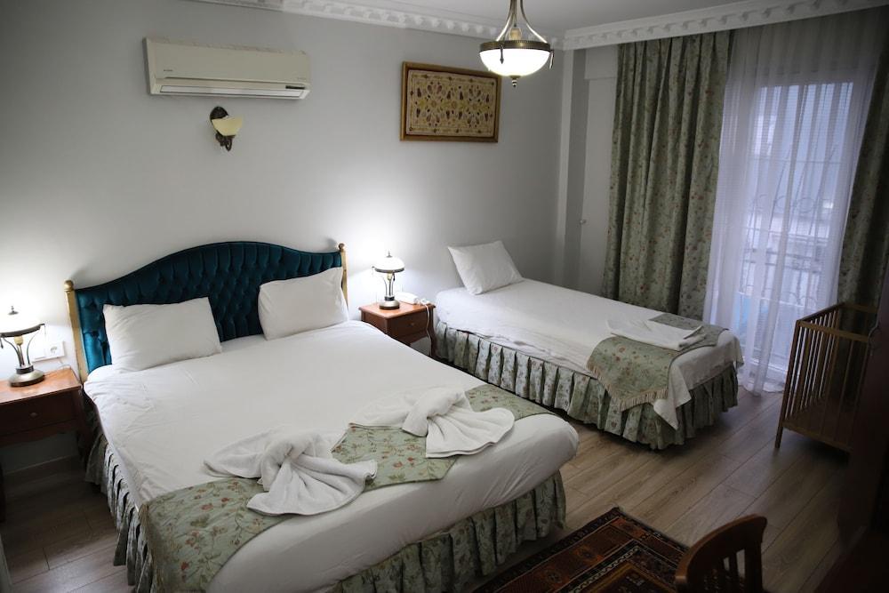 Basileus Hotel Room Type - Economy Triple Room