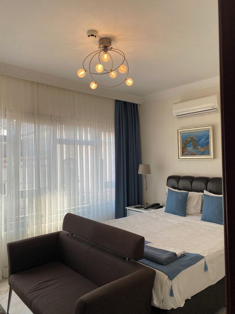 My Kent Hotel Room Type - Standard Double Room, 1 Double Bed