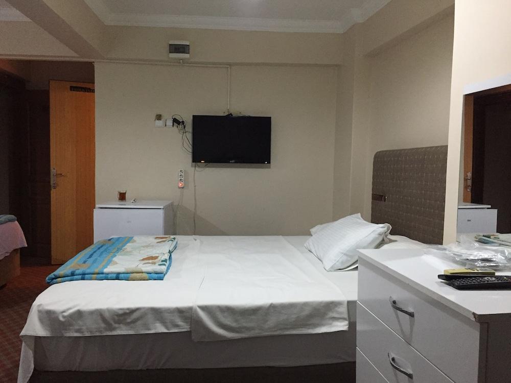 Istanbul Paris Hotel & Hostel Room Type - Standard Studio