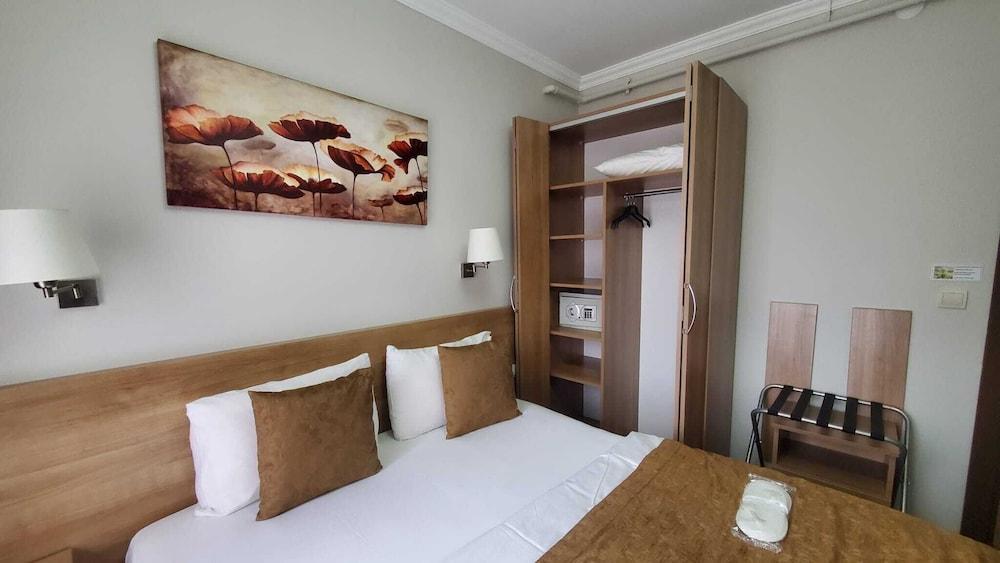 Bellle Maison Hotel & Residence Room Type - Family Suite, 1 Bedroom, Kitchenette, City View