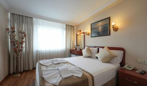 Hotel Akyildiz - Tap to explore photos