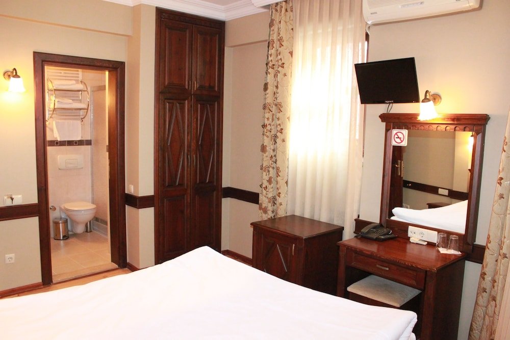 Hotel Sultan Hill Room Type - Standard Double Room, City View