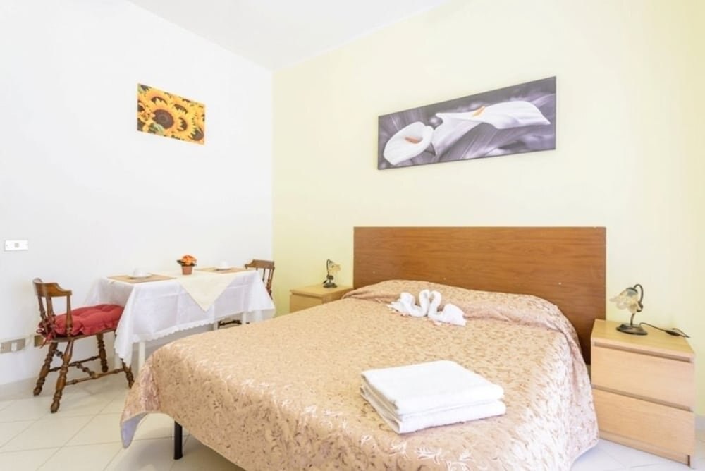 B&B Soggiorno di Ostia Room Type - Double Room, Shared Bathroom