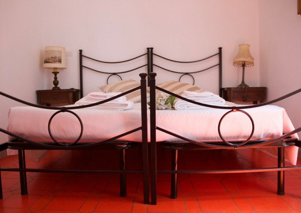 Il Tempio di Morfeo Room Type - Comfort Room, 1 King Bed, Connecting Rooms, Garden View
