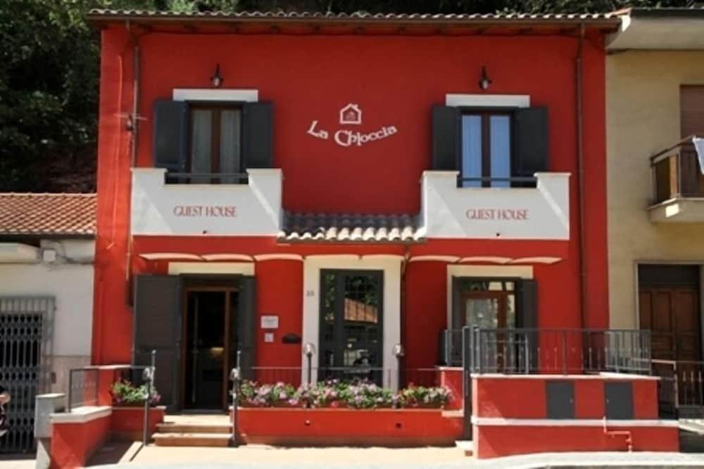 La Chioccia - Tap to explore photos