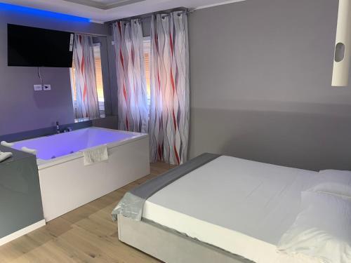 Caos Calmo Room Type - Suite with Spa Bath