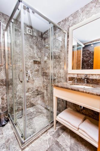 Baron Hotel & Spa Room Type - Standard Double or Twin Room