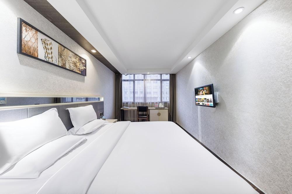 Fuhao Hotel Room Type - Deluxe Double Room