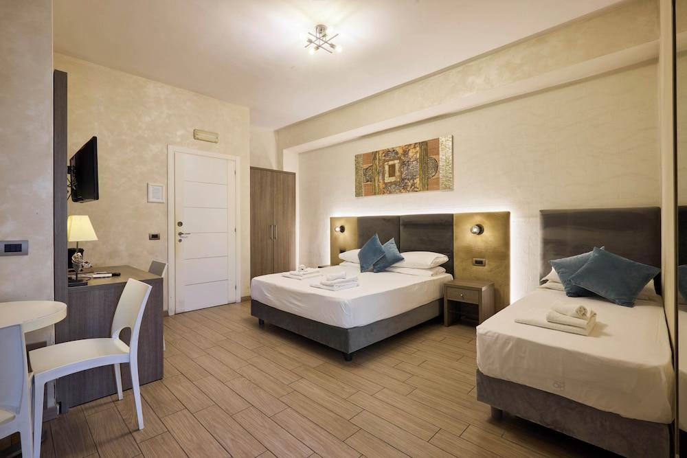 Relais Tiburtina Room Type - Triple Room