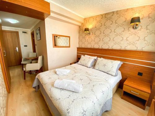 Mekke Hotel Istanbul Room Type - Deluxe Family Room Mekke Hotel Istanbul Room Type - Deluxe Family Room
