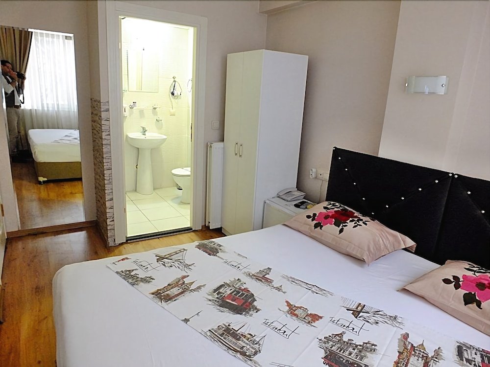 Kadikoy Port Hotel Room Type - Double Room, 1 Double Bed