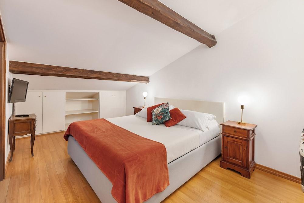 Torripa Collection - Domus Cecilia - Trastevere Room Type - Junior Suite, City View