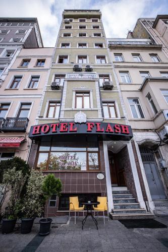 Hotel Flash - Tap to explore photos
