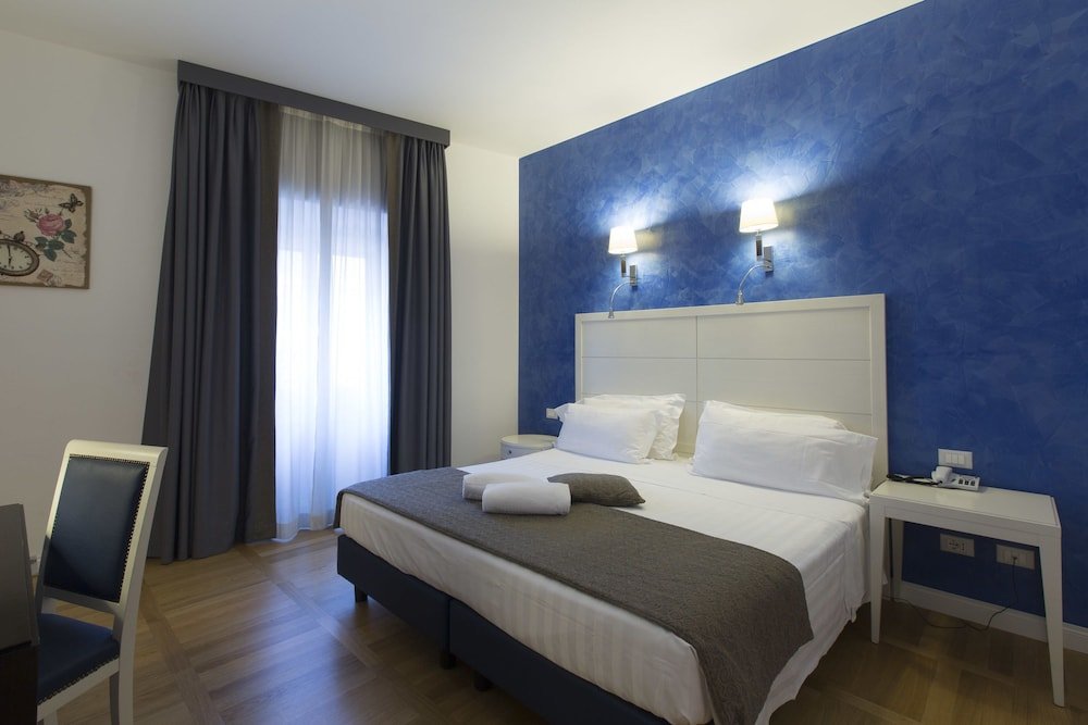 Floris Hotel Room Type - Superior Twin Room