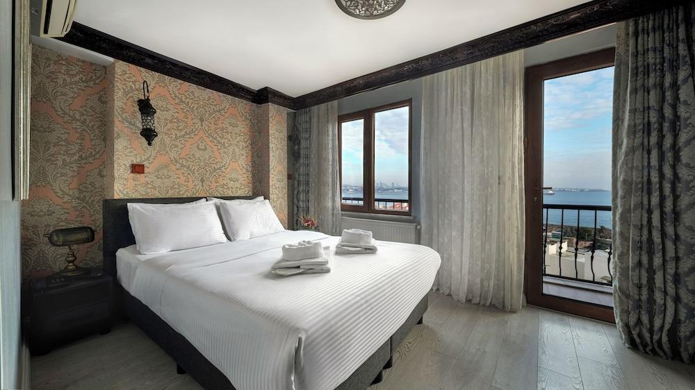 Mytra Hotel Room Type - Deluxe Double Room, Sea View Mytra Hotel Room Type - Deluxe Double Room, Sea View