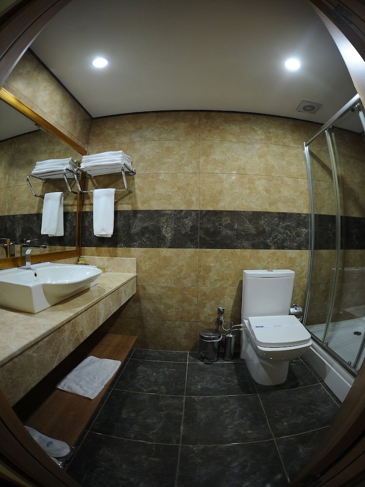 Nice Royal Otel - Tap to explore photos