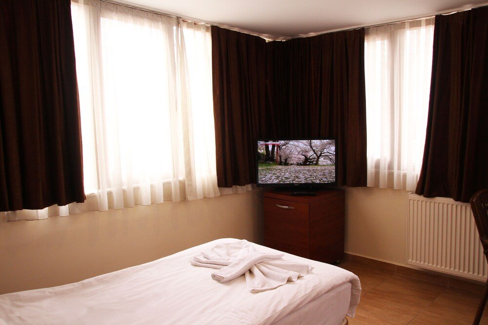 Hotel Real Life Room Type - Triple Room
