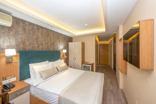 Hotel Devman Room Type - Standard Double Room