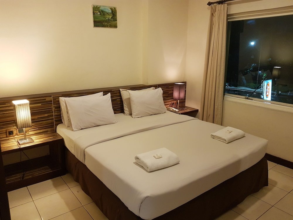 N2 Hotel Gunung Sahari Room Type - Deluxe Room