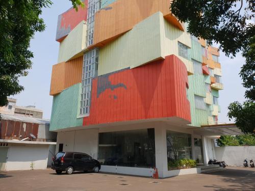 N3 Hotel Zainul Arifin - Tap to explore photos