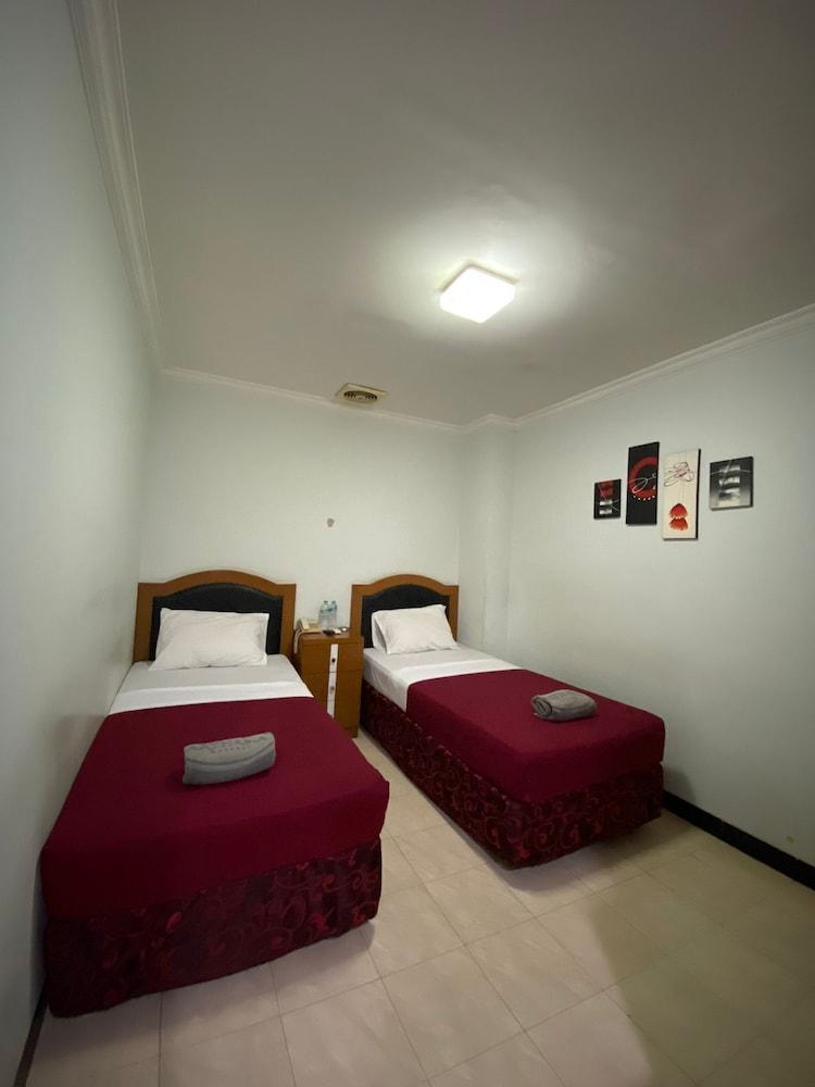KARSA UTAMA HOTEL Room Type - Superior Double or Twin Room