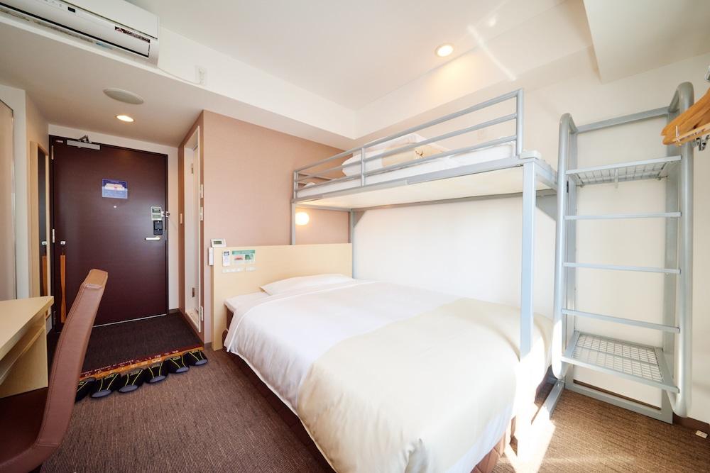 Super Hotel Akihabara-Suehirocho Room Type - Room with 1 Double Bed and 1 Upper Bunk Bed, Non Smoking