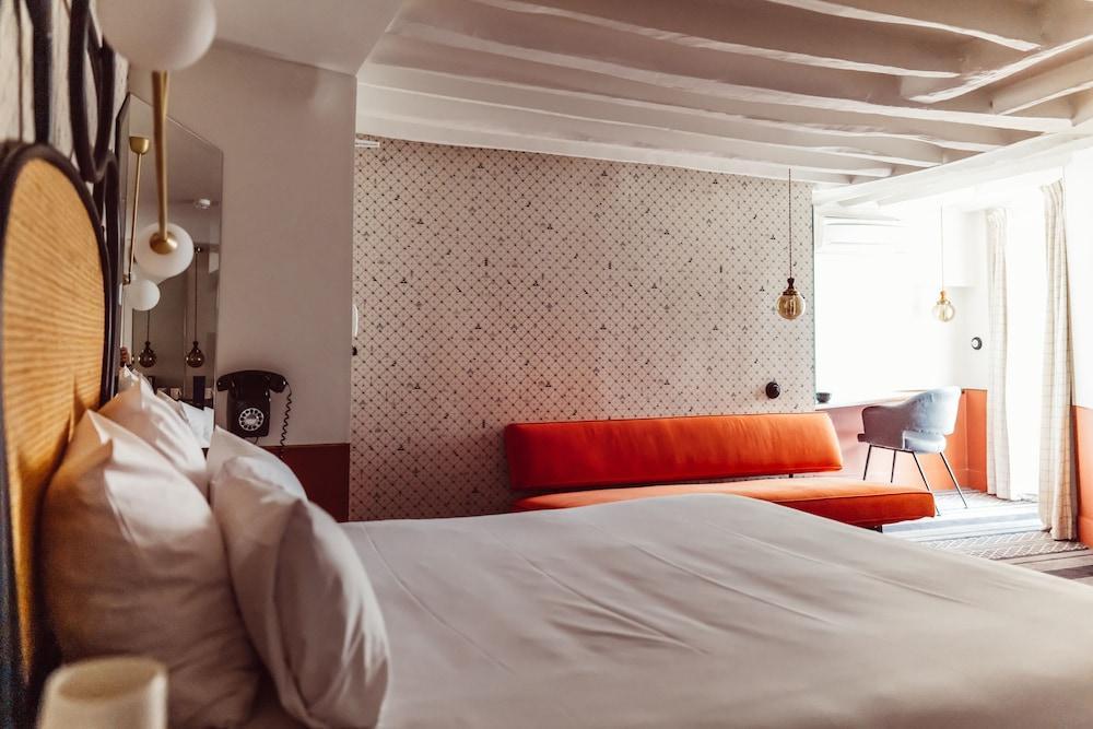 Hotel Panache - Tap to explore photos
