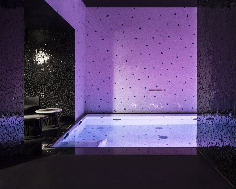 Les Bains Paris - Tap to explore photos