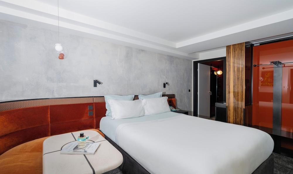 Les Bains Paris Room Type - Classic Room (Balcony upon availability)