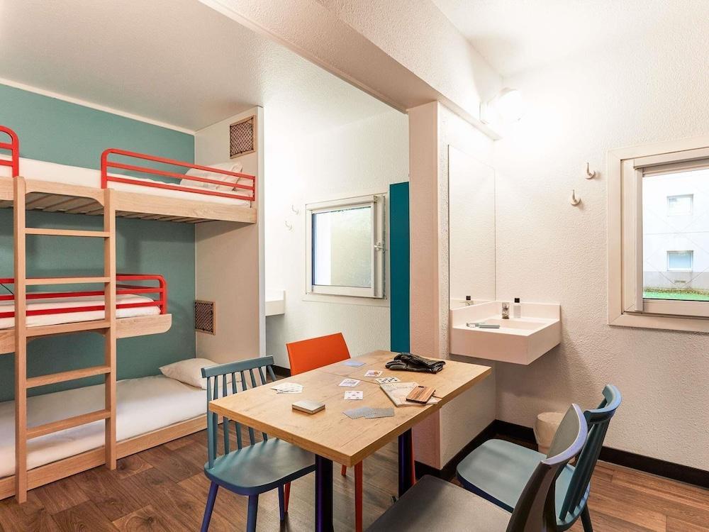 hotelF1 Paris Saint-Denis Université Room Type - Room, 1 Double Bed