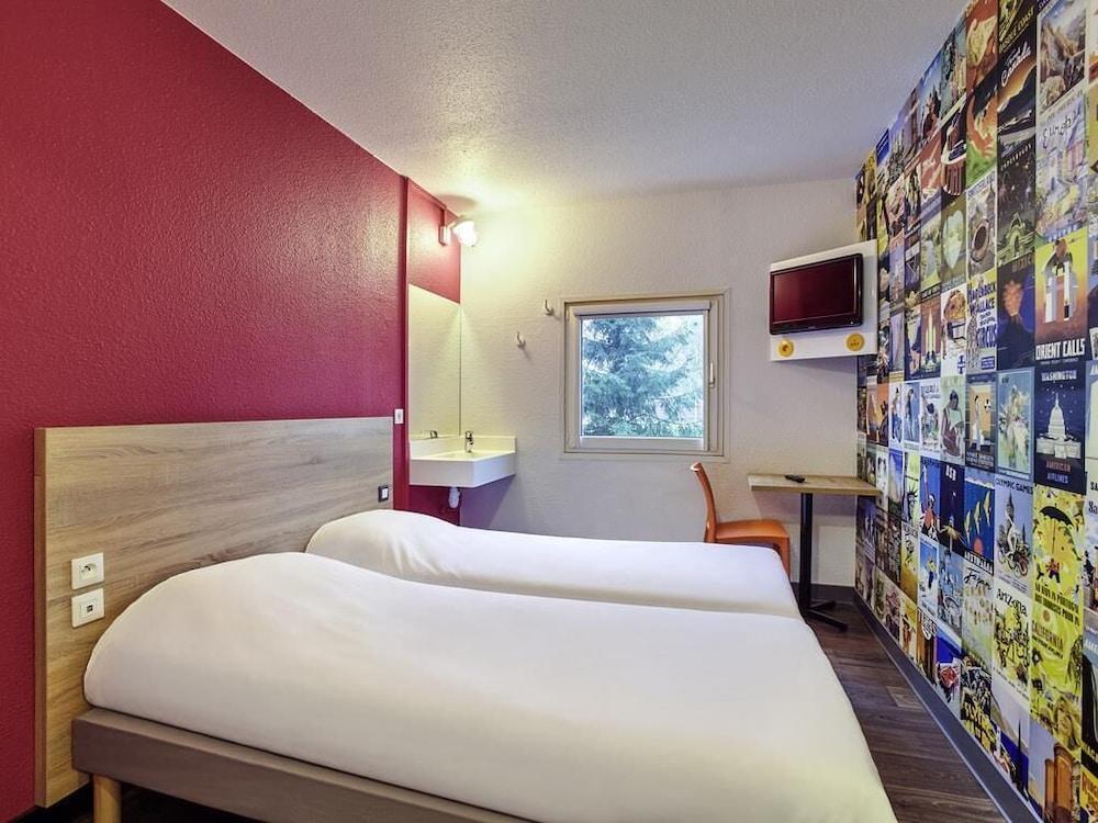 hotelF1 Paris Saint-Denis Université Room Type - Room, 1 Double Bed (Side Car)