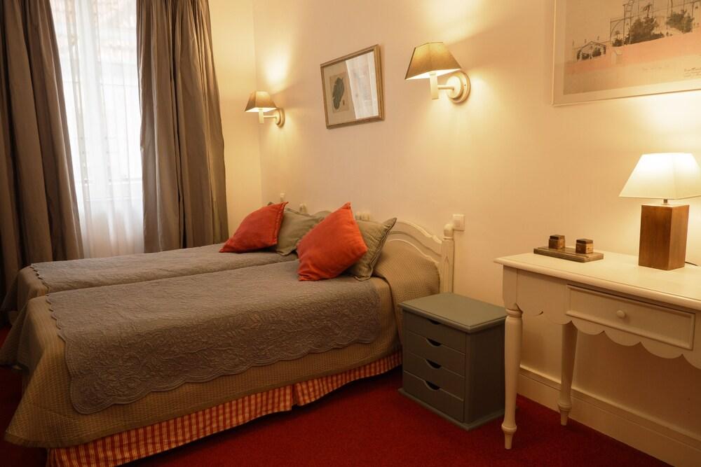 Hotel du Cygne Paris Room Type - Twin Room