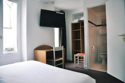 Hotel de la Tour Room Type - Double Room