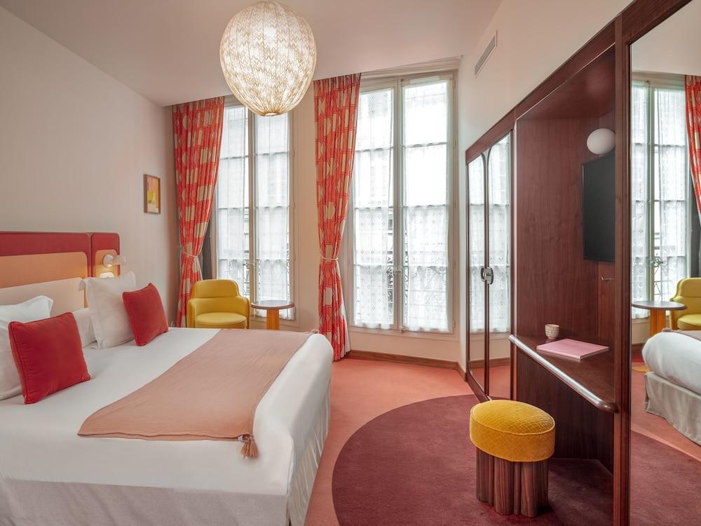 Hotel Saint André des Arts Room Type - Deluxe Double or Twin Room